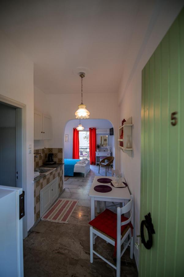 Stella Studios Poros Town Ngoại thất bức ảnh